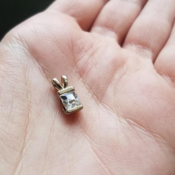 New Cubic Zircona Charm - Picture 5 of 8